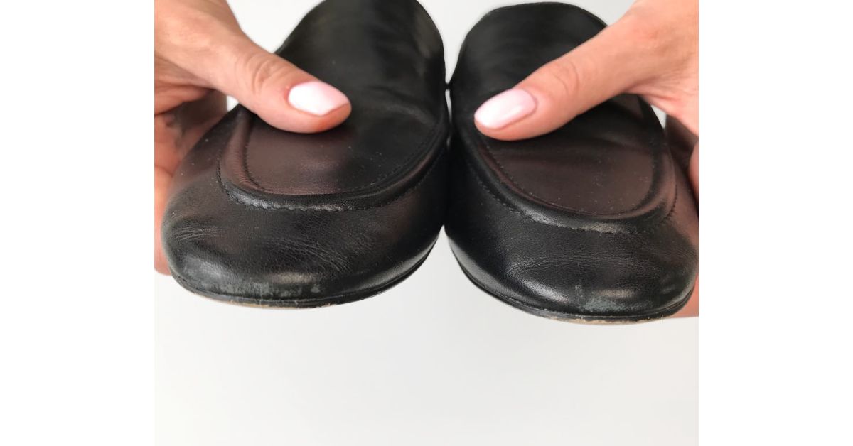 Odřené špičky kožených bot, jak na jejich opravu doma